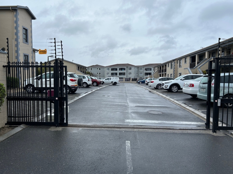 2 Bedroom Property for Sale in Parklands Western Cape